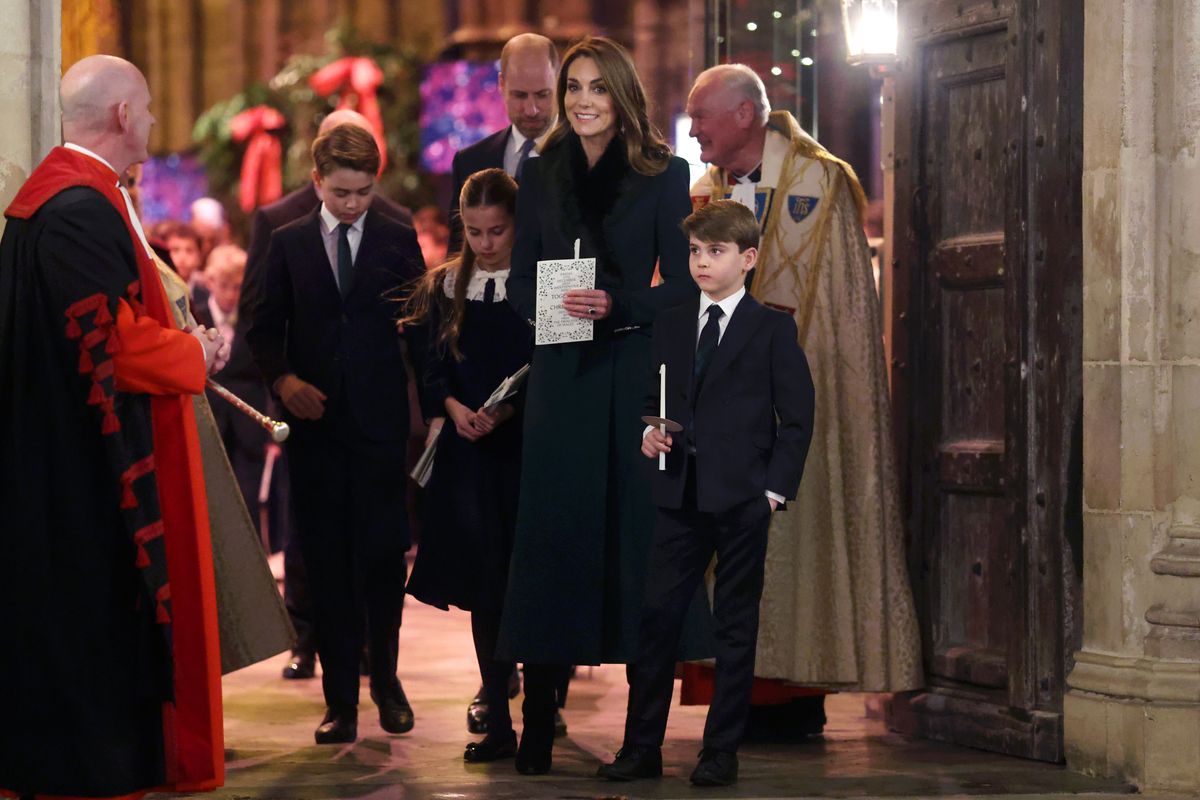 Prince George of Wales, Prince William, Prince of Wales, Princess Charlotte of Wales, Catherine, Princess of Wales and Prince Louis of Wales depart from the 'Together At Christmas' Carol Service at Westminster Abbey 