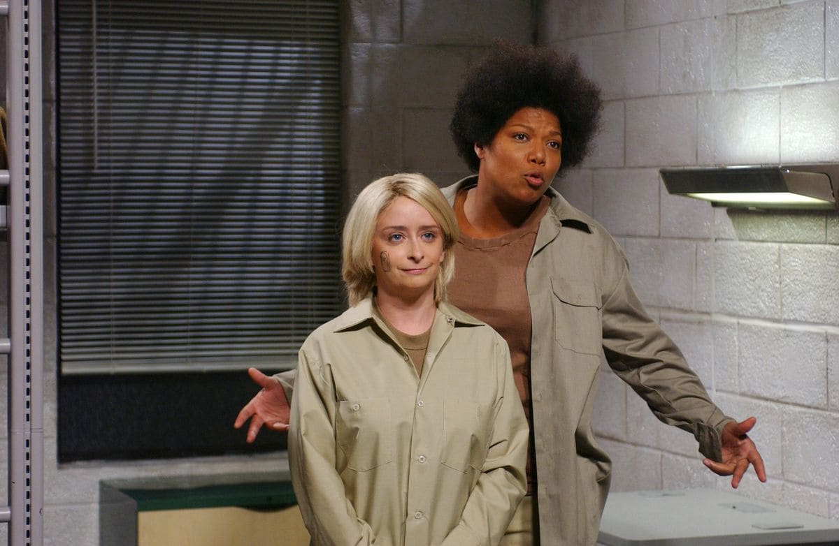 Rachel Dratch impersonates Martha Stewart, while Queen Latifah plays Kinyata Williams in a “Weekend Update” jail sketch.