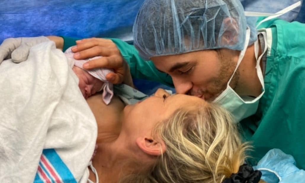 Enrique Iglesias and Anna Kournikova