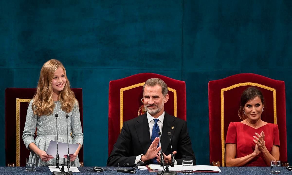 Leonor presided over the Princess of Asturias Awards for the first time in 2019. "In my house, the words Spain and Asturias are always united with the same force with which history has united them. That's how I feel it in my heart and that today is a very important day in my life that I have looked forward to," she said in her remarks at the ceremony.