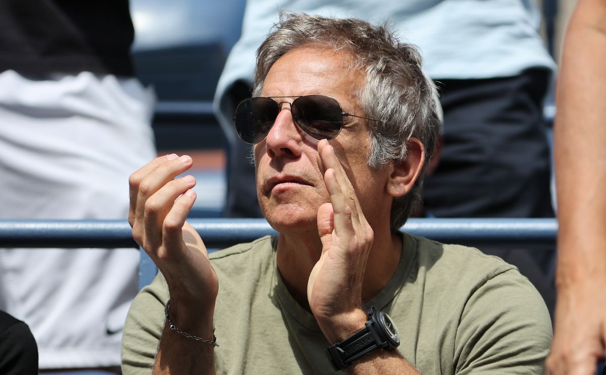  Ben Stiller - seated in Rafael Nadal's player's box - during day 8 of the US Open 2022