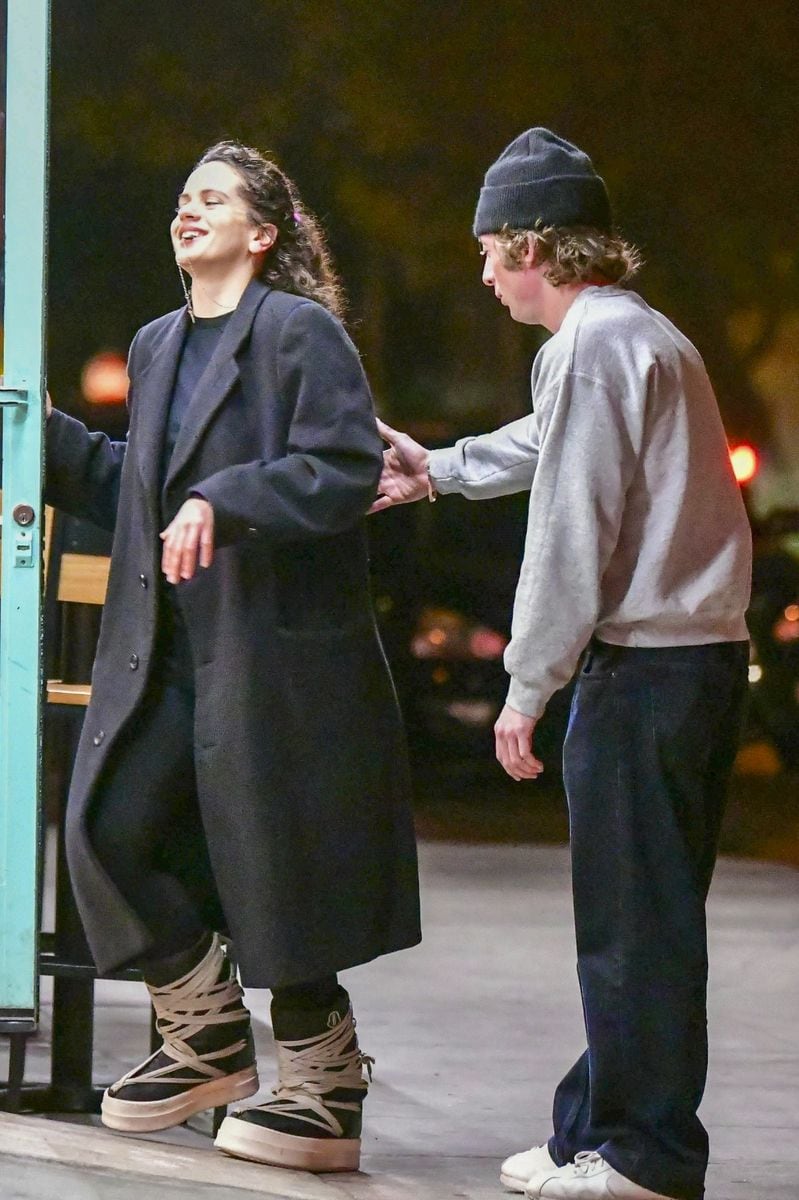 "The decision to break up was mutual. They aren’t friends but have no ill will toward each other," an insider said.