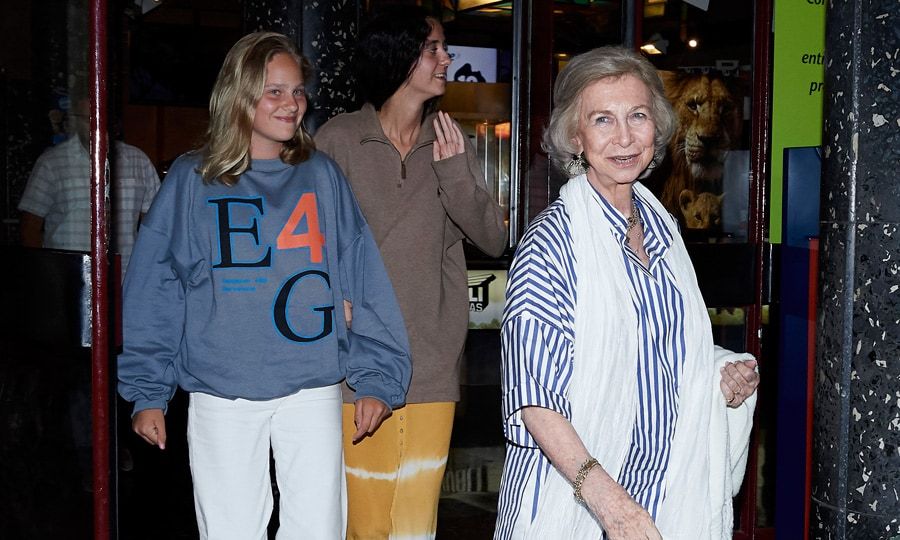 Queen Sofia takes granddaughters Victoria de Marichalar and Irene Urdangarín to watch The Lion King