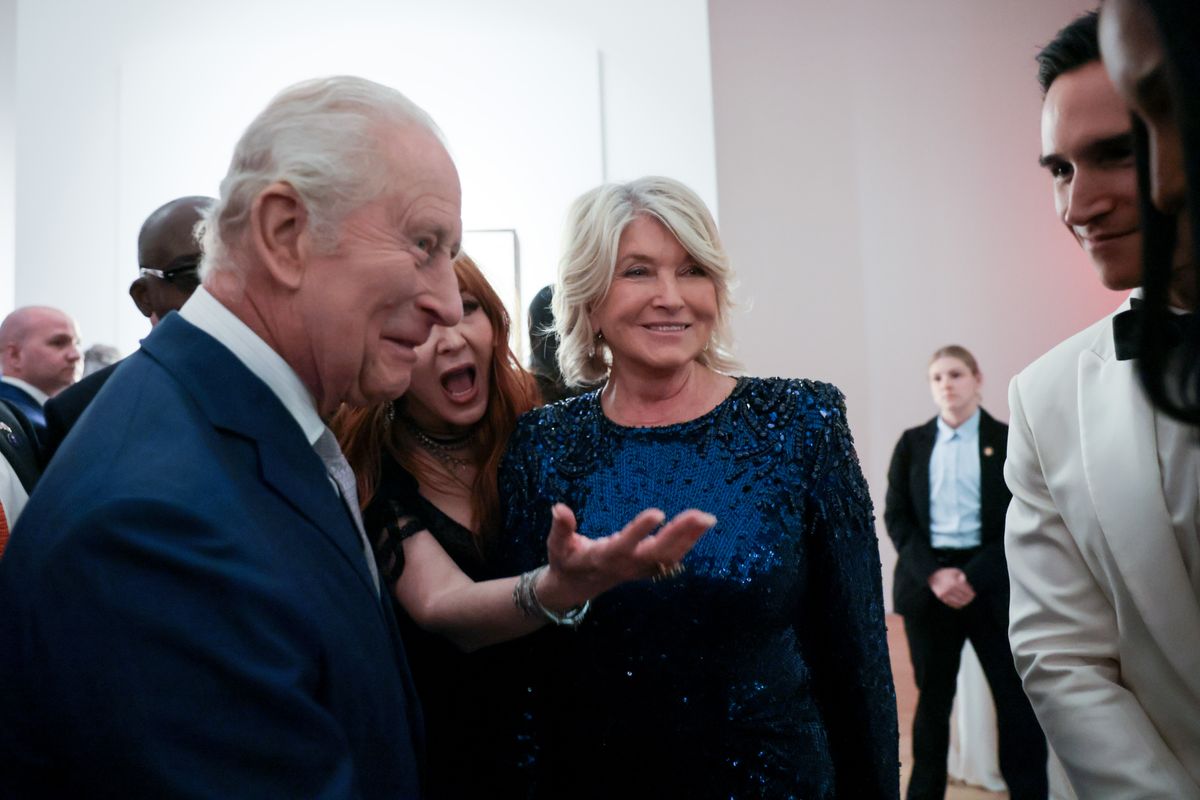 Martha Stewart breaks royal protocol in meeting with King Charles: 'Chuck!'