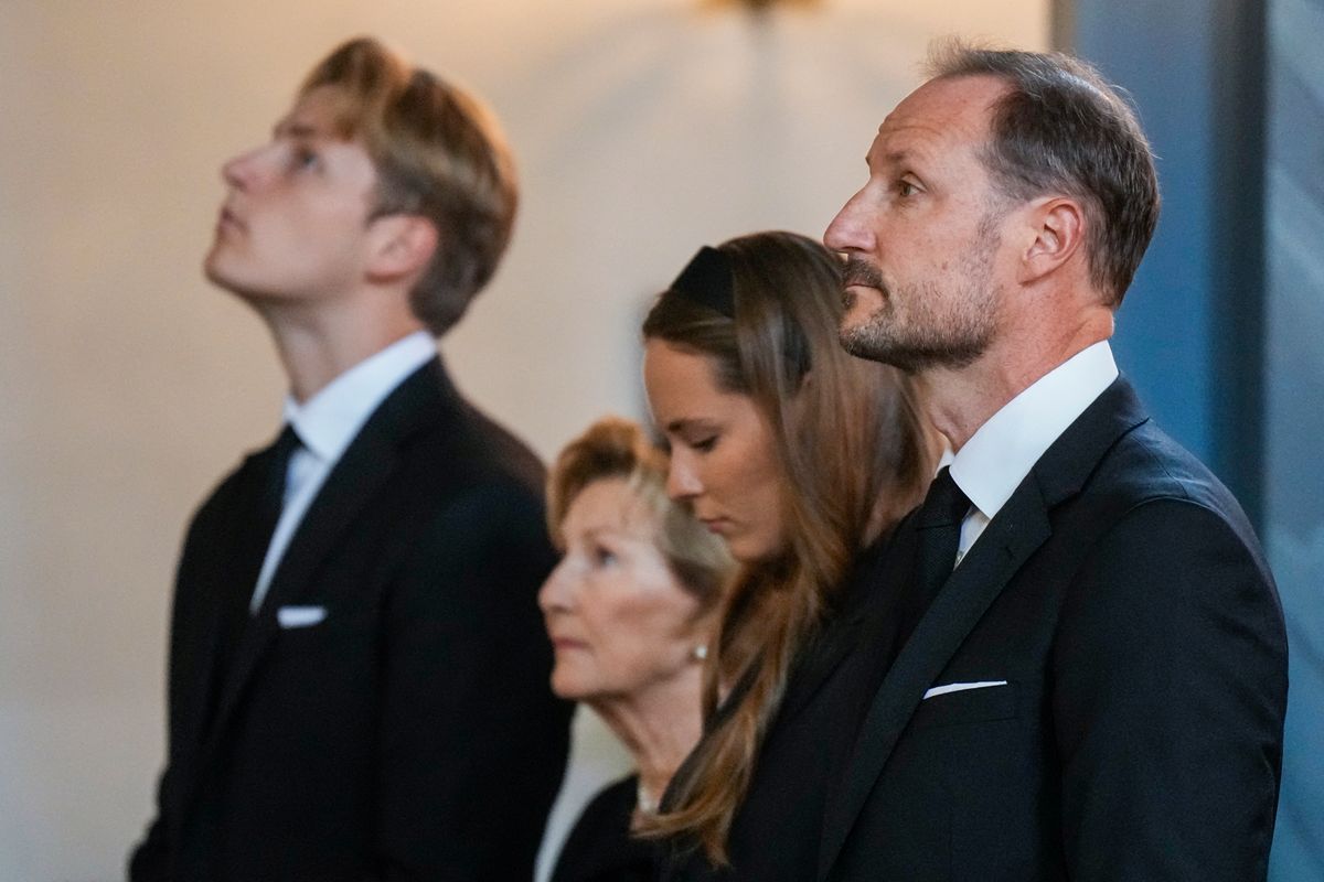 King Haakon VIII joins his mother, Queen Sonja, and his children, Crown Princess Ingrid Alexandra and Prince Sverre Magnus, for a memorial service honoring King Harald V at Asker Church on August 30, 2026.