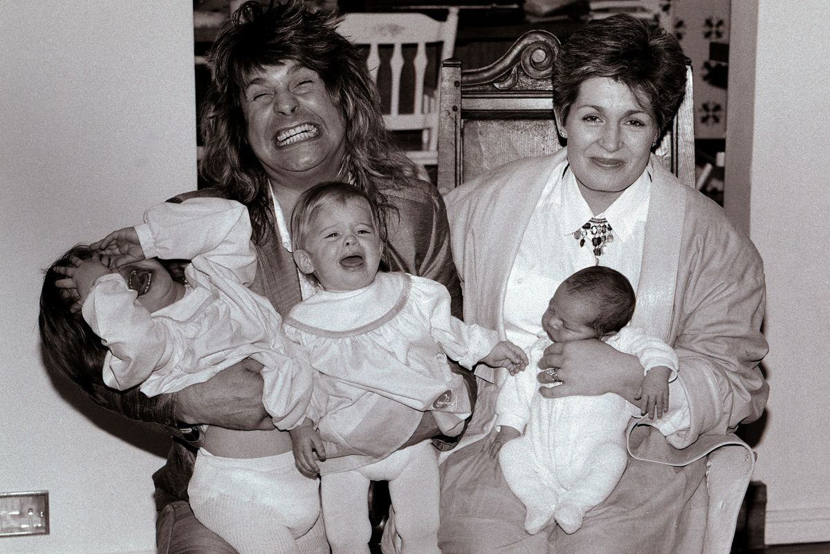Ozzy and Sharon Osbourne with their screaming children 1985