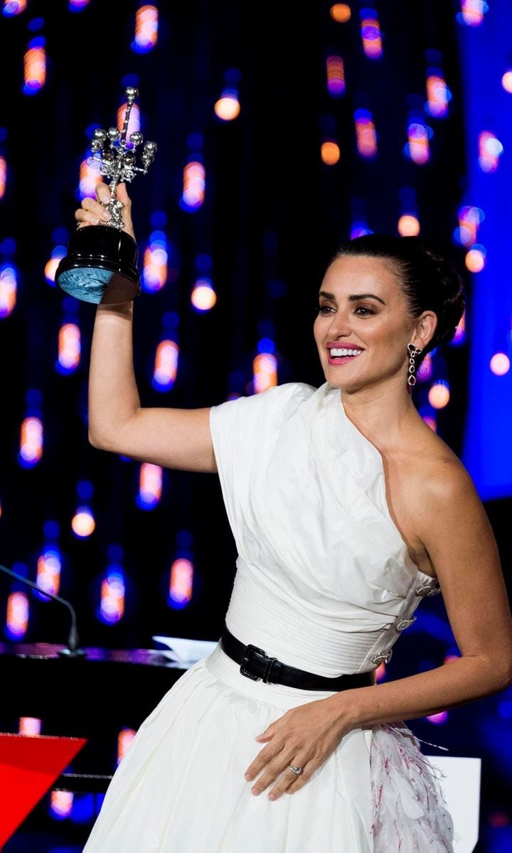 Penelope Cruz San Sebastian Film Festival honor
