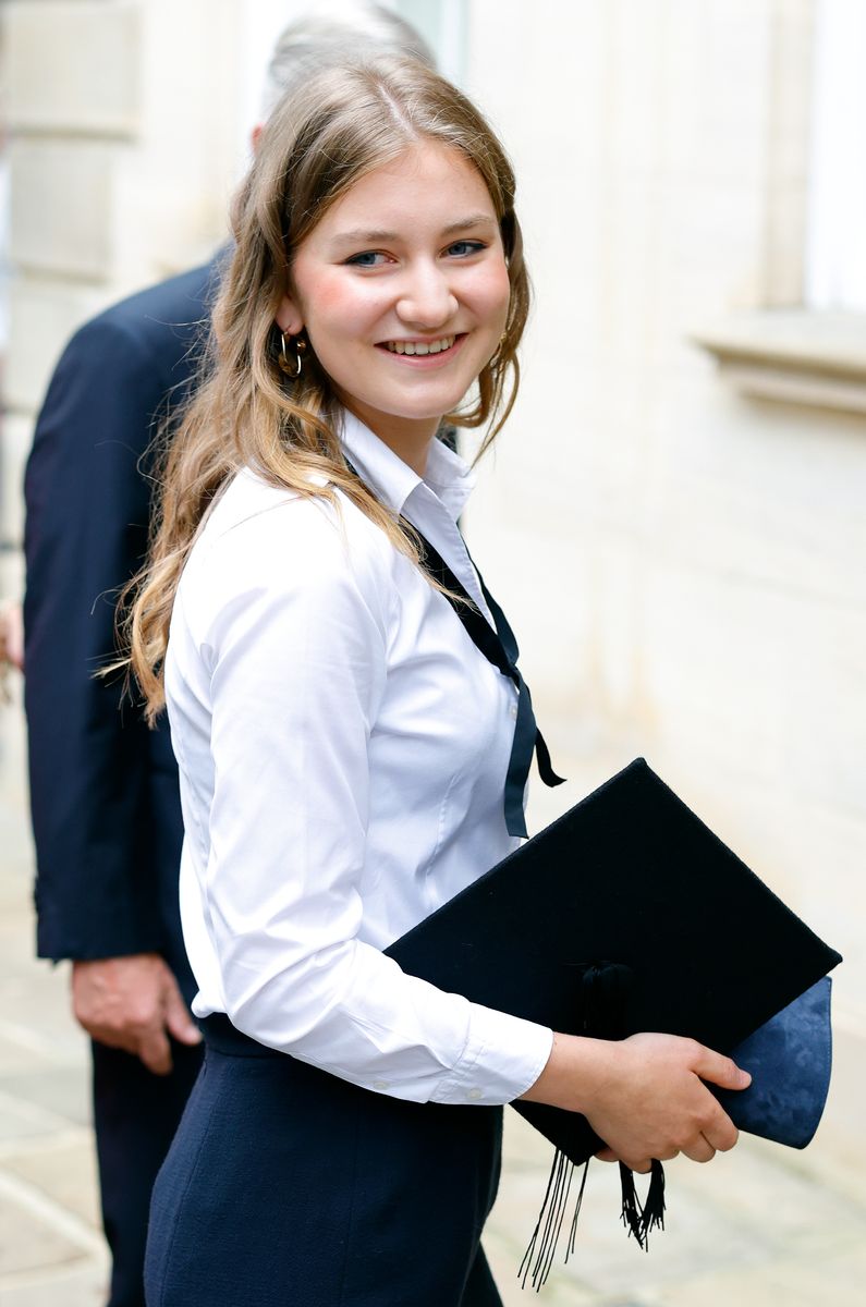 OXFORD, UNITED KINGDOM - JULY 23: (EMBARGOED FOR PUBLICATION IN UK NEWSPAPERS UNTIL 24 HOURS AFTER CREATE DATE AND TIME) Crown Princess Elisabeth, Duchess of Brabant arrives to attend her Oxford University Graduation Ceremony at the Sheldonian Theatre in Oxford on July 23, 2024 in Oxford, England. Princess Elisabeth of Belgium recently completed a three year bachelor's degree in History and Politics at Lincoln College, University of Oxford. (Photo by Max Mumby/Indigo/Getty Images)