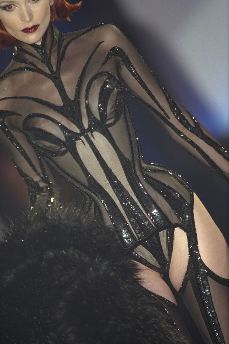 Thierry Mugler’s Fall/Winter 1998 couture collection. 