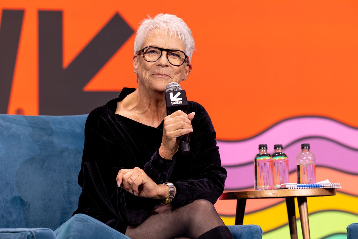 Jamie Lee Curtis reflected on why she believes sitcoms continue to resonate with audiences.