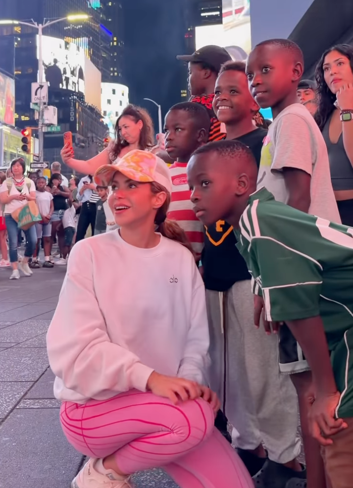 Shakira extended the experience by taking the children on a sightseeing adventure through New York City with her own sons, Milan and Sasha.