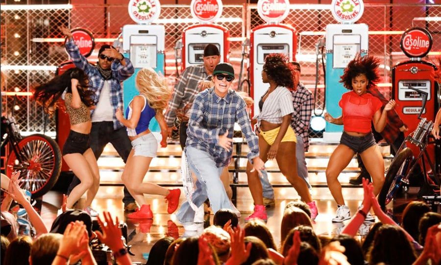 Lele Pons and Prince Royce face off on 'Lip Sync Battle'