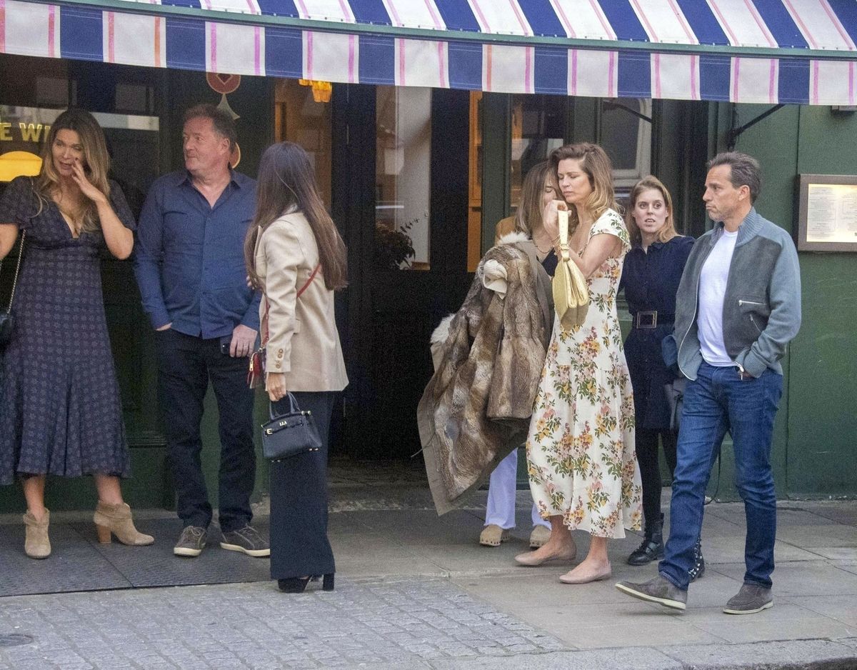 Piers Morgan and Princess Beatrice were also photographed outside the pub