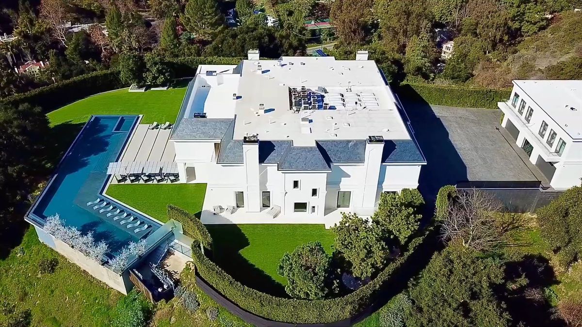 Jennifer Lopez and Ben Affleck's Beverly Hills mansion.

