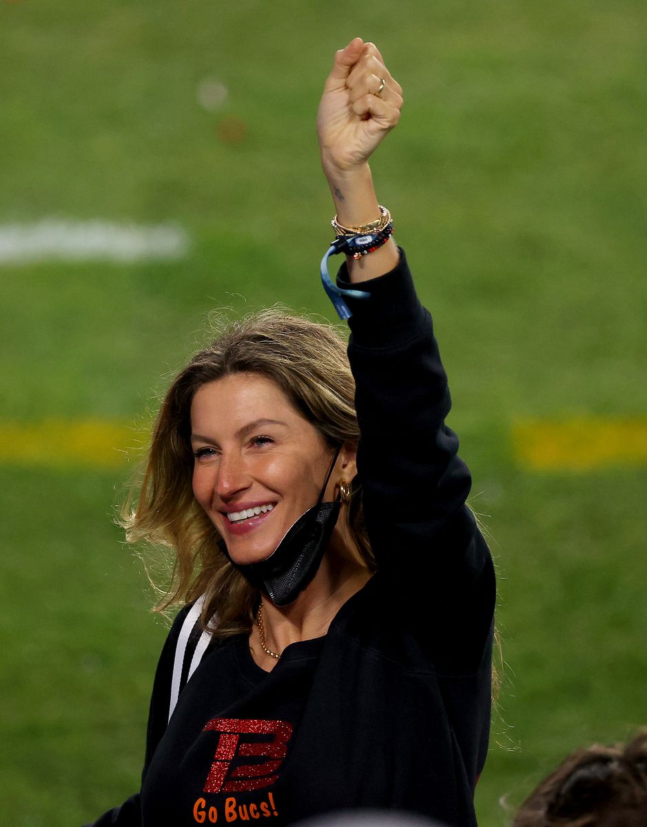 Bündchen has previously challenged the idea that their divorce can be reduced to his decision to keep playing.