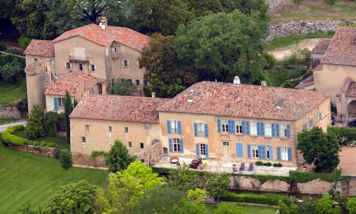 FRANCE WINE MIRAVAL PEOPLE