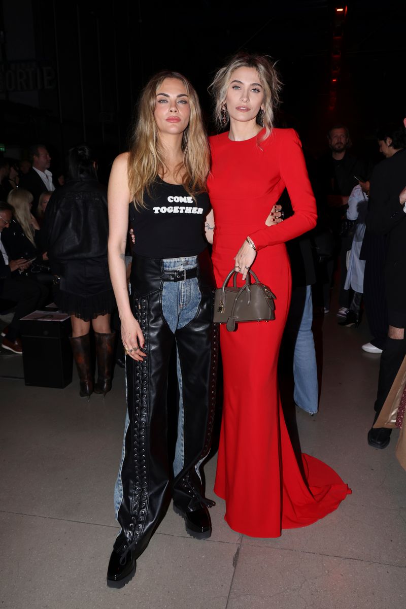 She had a moment with Cara Delevingne 