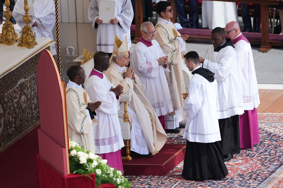 Pope Leo hosted a mass this Sunday, attended by Vance and Rubio