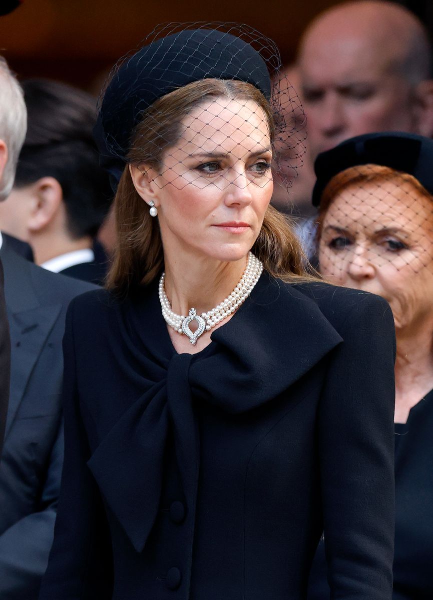Kate later wore the four-row pearl choker at the funerals of Prince Philip in 2021 and Queen Elizabeth II in 2022, and again at Katharine, Duchess of Kent’s Requiem Mass at Westminster Cathedral in September 2025.