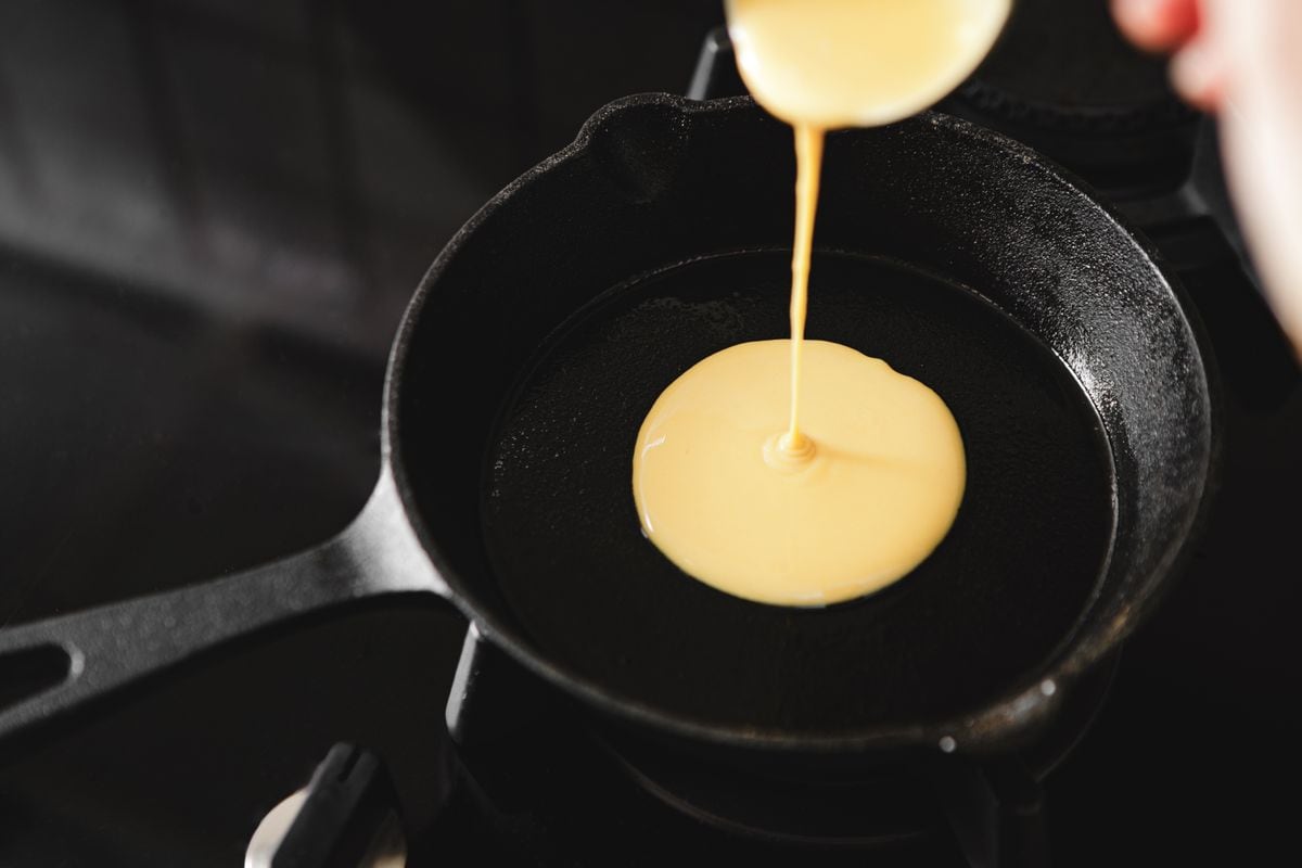 Make the hotcakes (or servings) as big or small as you prefer.