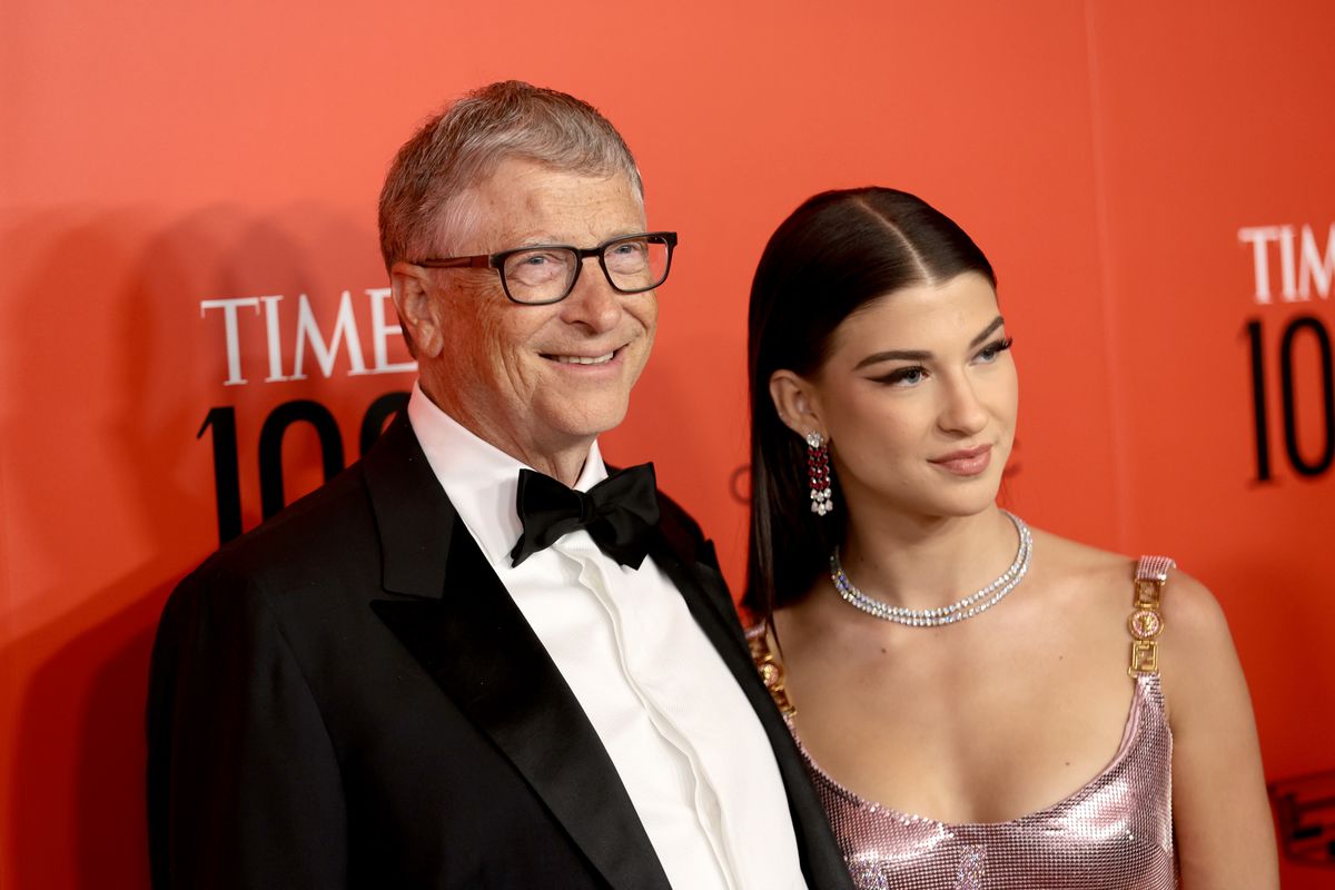 Bill Gates and his daughter Phoebe in 2022