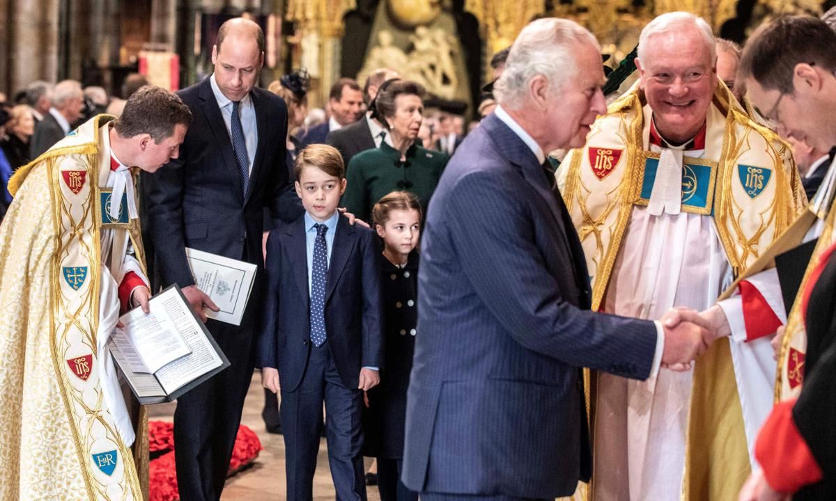 Like Charlotte, Prince George was also introduced to clergymen.