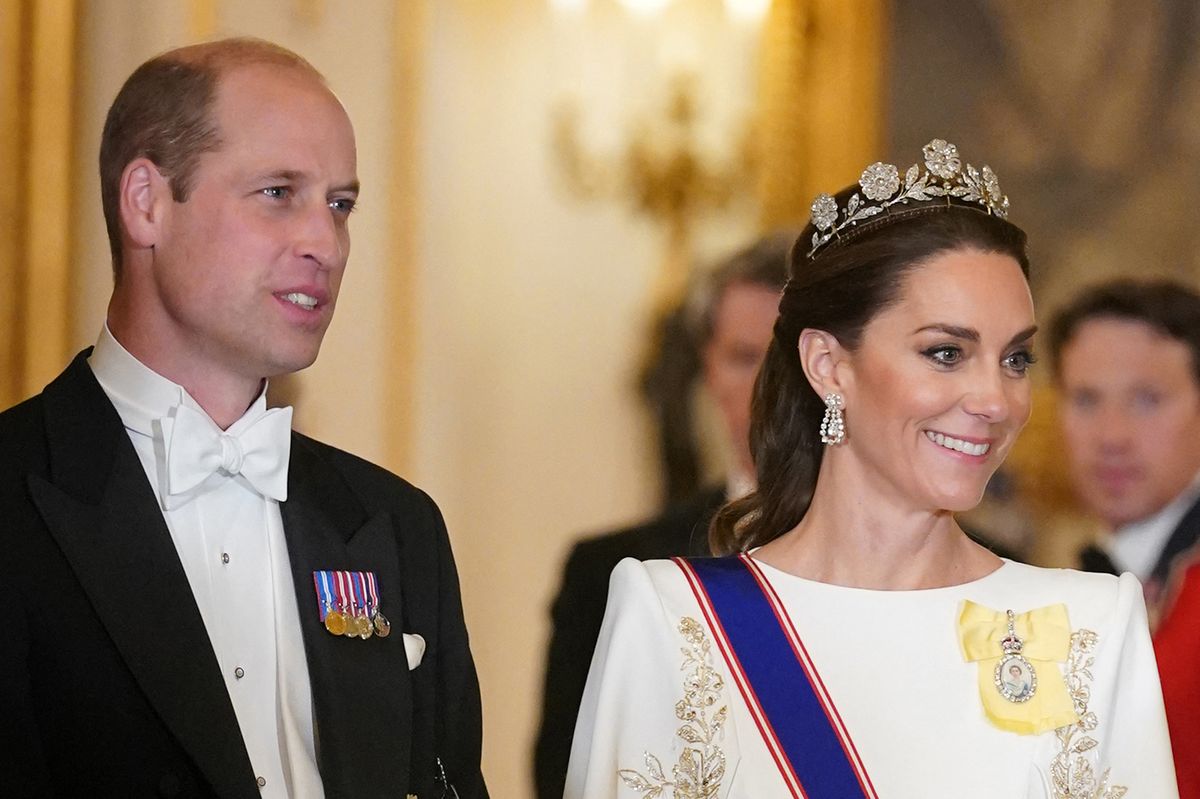 Kate Middleton revived a piece of history when she wore the Strathmore Rose Tiara at a Buckingham Palace state banquet.