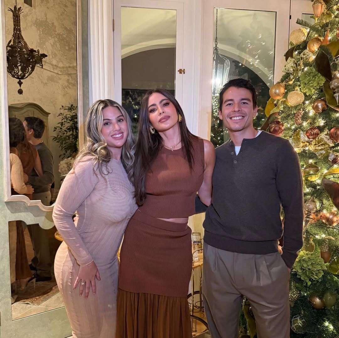 Her high-profile fashion streak follows her recent interview in which Vergara opened up about aging, cosmetic work, and the confidence that comes with experience.