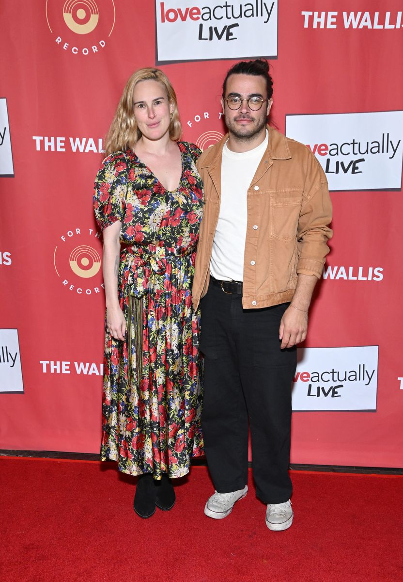 BEVERLY HILLS, CALIFORNIA - NOVEMBER 29: (L-R) Rumer Willis and Derek Thomas attend the Los Angeles premiere of "Love Actually Live" at Wallis Annenberg Center for the Performing Arts on November 29, 2023 in Beverly Hills, California. (Photo by Michael Tullberg/Getty Images)