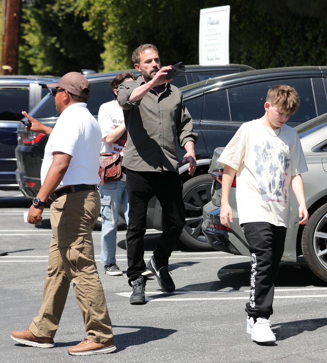 The group were spotted enjoying lunch at the Brentwood Country Mart on Sunday. 