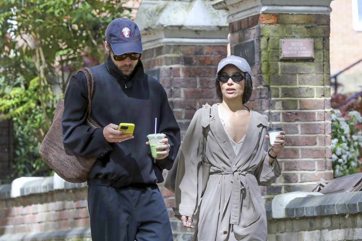 Engagement speculation surrounding Zoë Kravitz and Harry Styles reached a new peak on April 21, 2026, after the actress was spotted in London wearing a “massive” diamond ring on her left ring finger. 