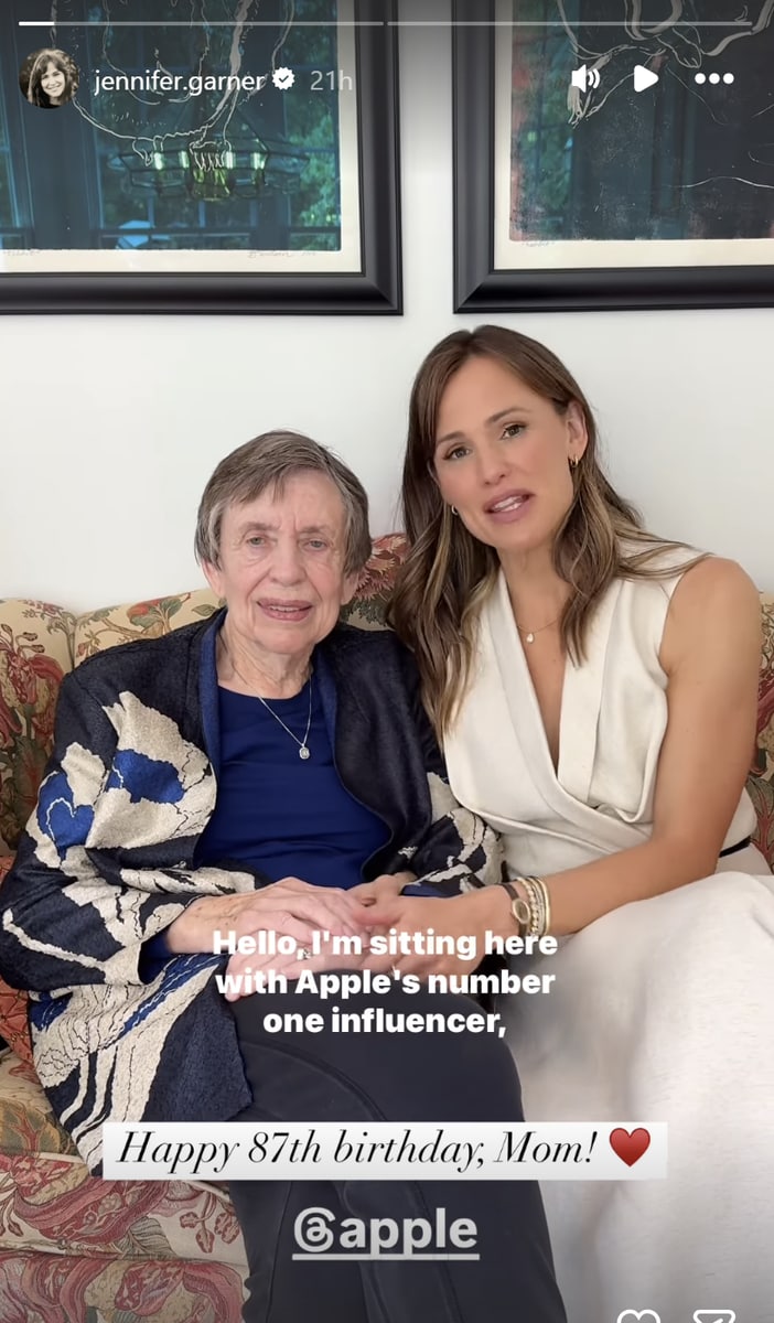Jennifer Garner celebrated her mom's birthday by sharing her impressive dedication
