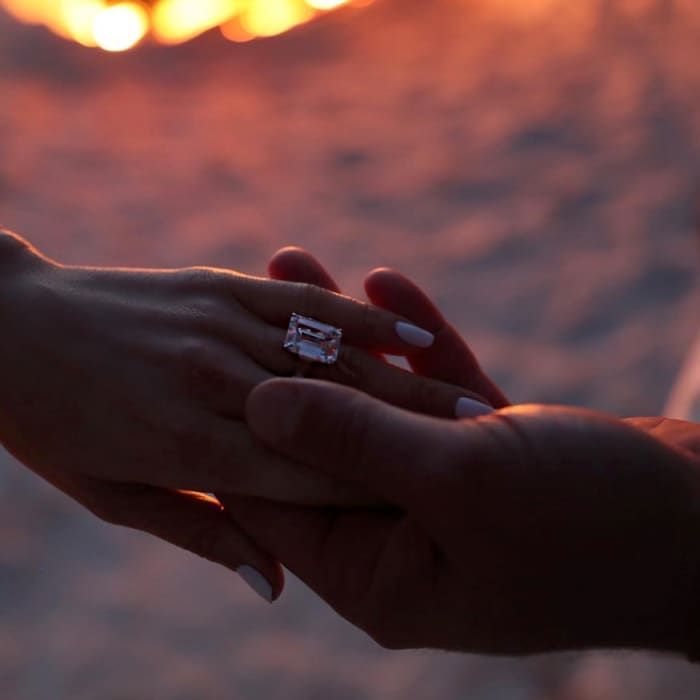 Jennifer Lopez and Alex Rodriguez get engaged