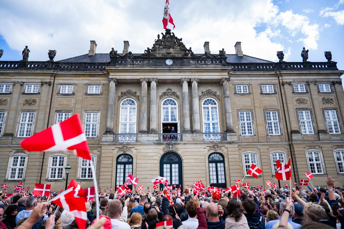  What begins as a royal birthday will unfold into a national event marked by balcony greetings, public concerts, and the shared energy of thousands of participants across Denmark.
