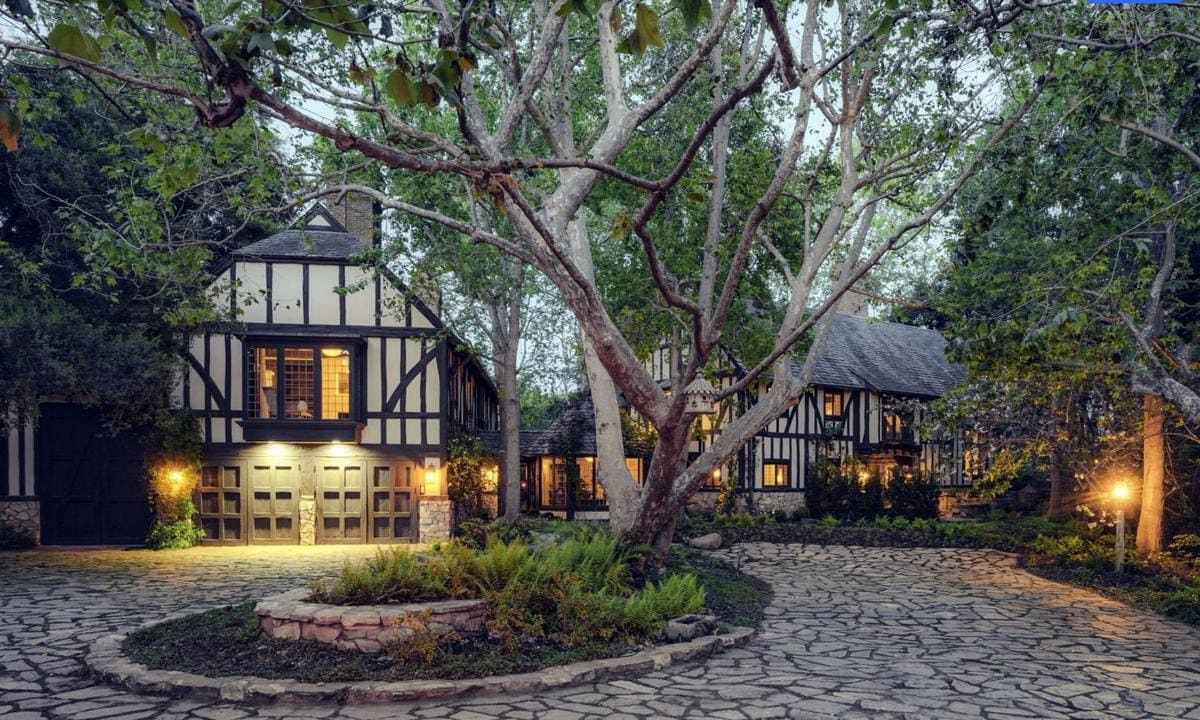 Ariana Grande has sold her Montecito estate for $9.1 Million
