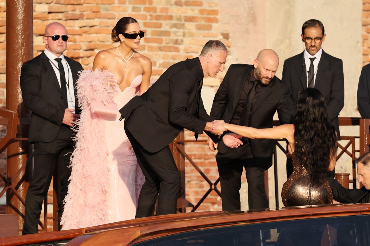 Khloe Kardashian at Jeff Bezos and Lauren Sanchez's wedding 