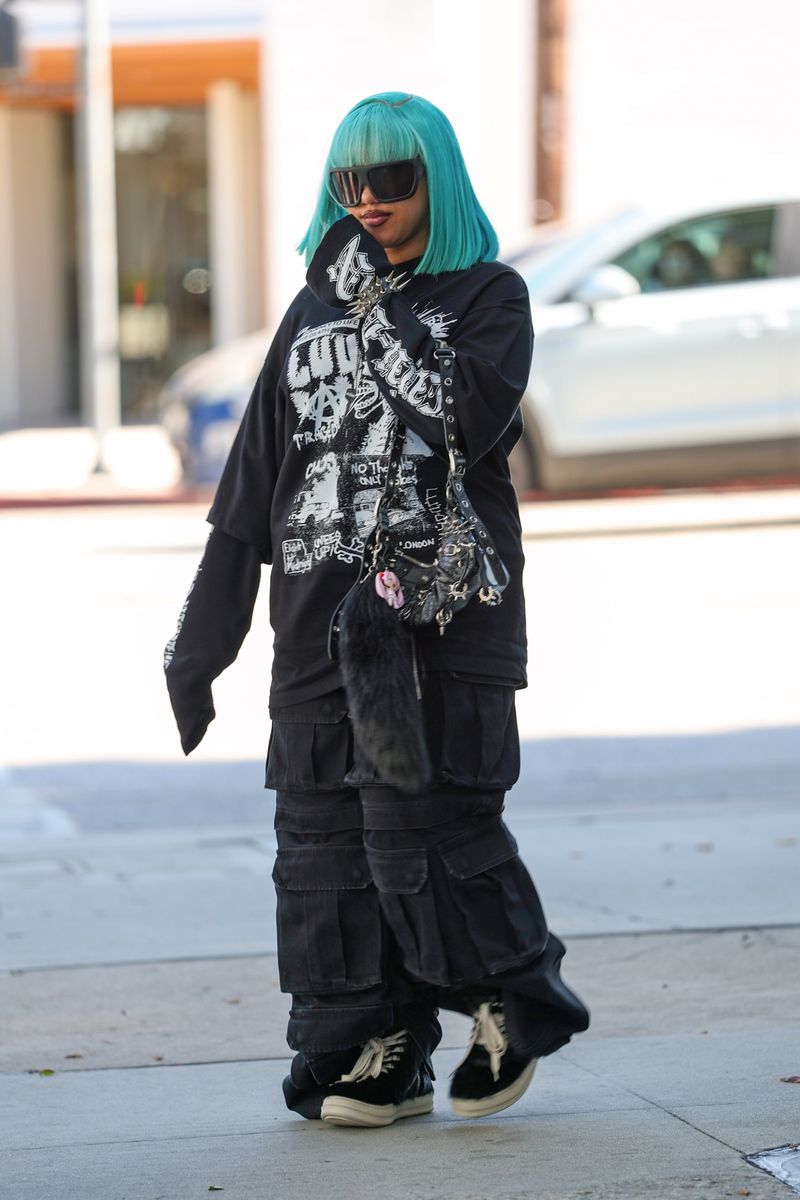 North stood out with bright blue hair and a black mouthguard.