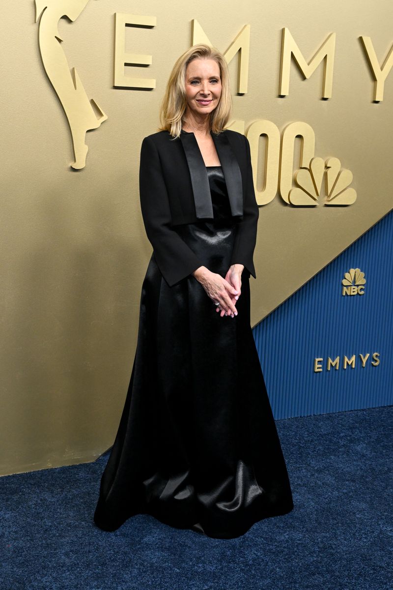 Lisa Kudrow at the 78th Emmy Awards