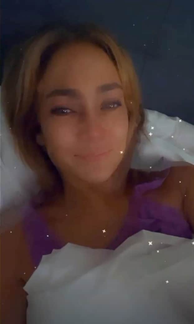 jennifer lopez crying