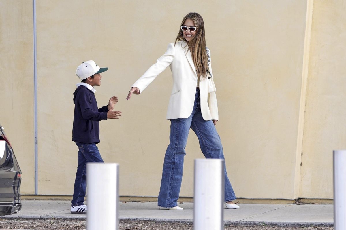 Jessica Alba and her son Hayes looked adorable as they made their way to Haven's graduation