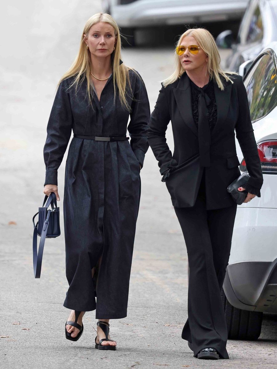Gwyneth attended the event with Rob Lowe’s wife Sheryl Berkoff