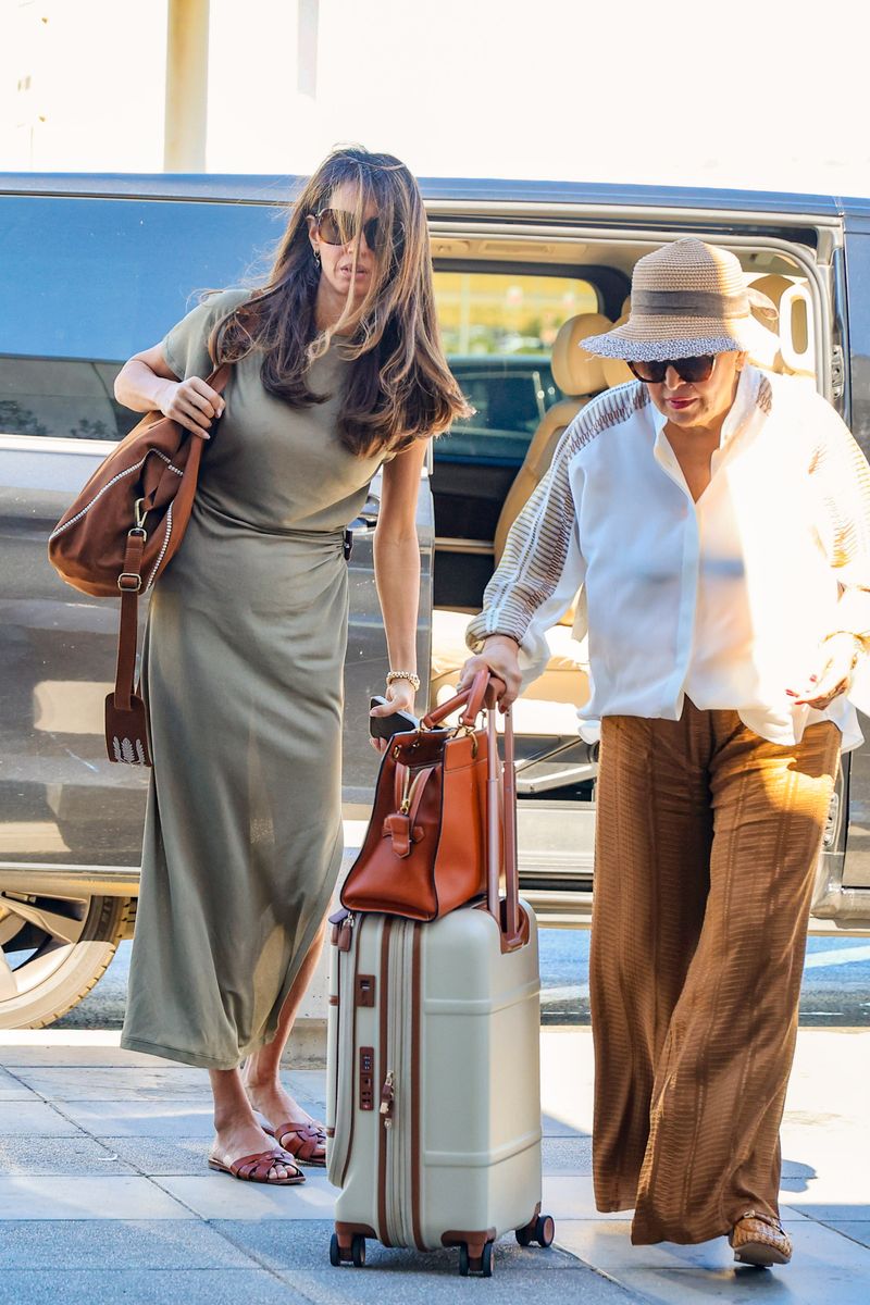 Amal coordinated with her mother, Baria Alamuddin, in complementary earth-toned looks