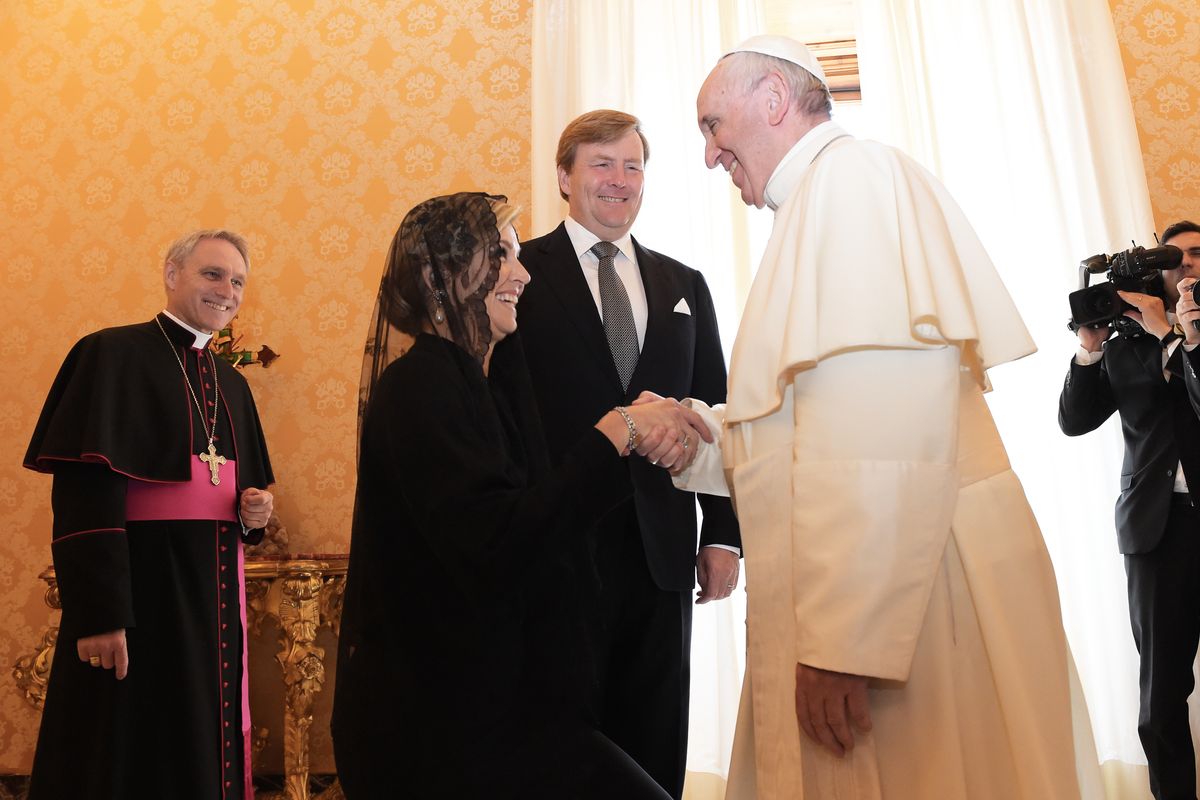 The Dutch King and Queen with the pope in 2017 