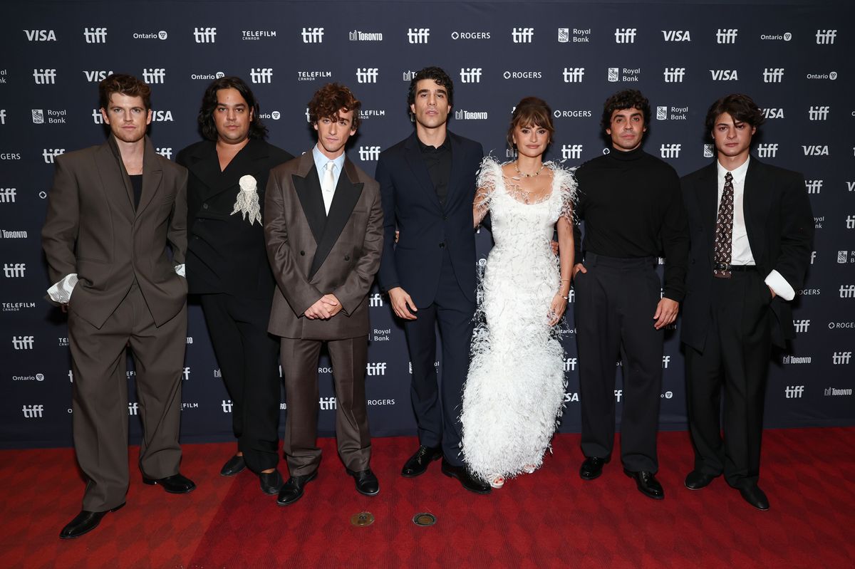 Miguel Bernardeau, Carlos González, Guitarricadelafuente, Javier Calvo, Penélope Cruz, Javier Ambrossi and Milo Quifes attended the Canadian premiere of La bola negra in Toronto on September 15, 2026.