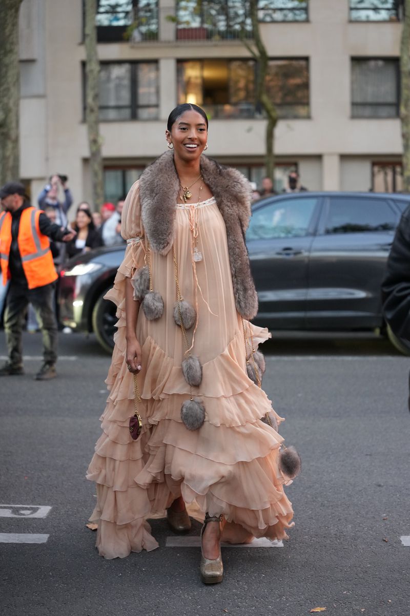 Natalia Bryant brought classic elegance with a twist to Paris Fashion Week, where she made a stylish appearance at the Chloé show