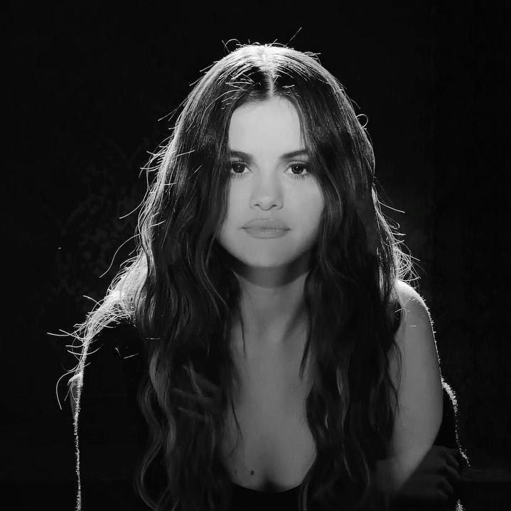 Selena Gomez Lose You to Love Me