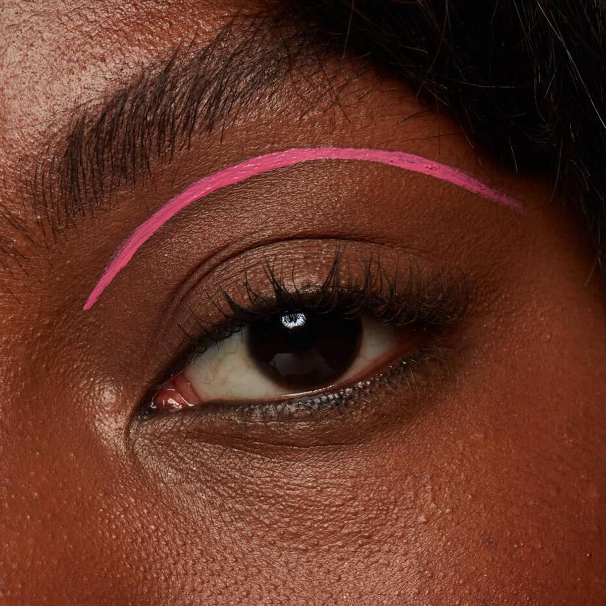 eyeliner and liquid liners