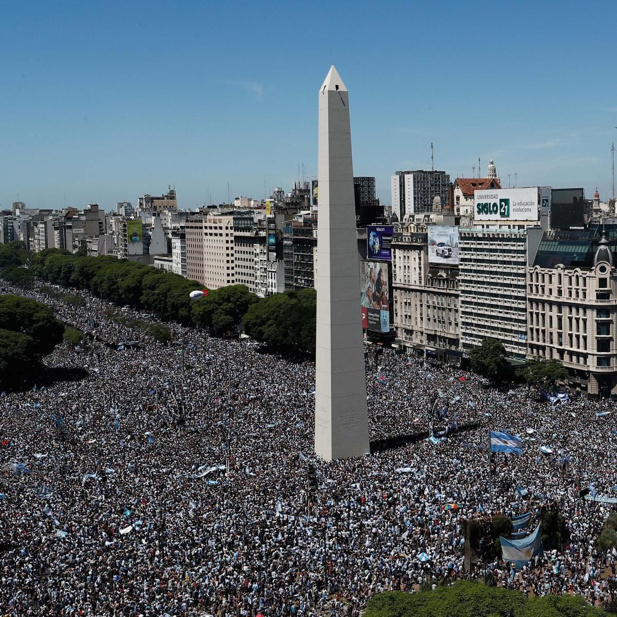 Júbilo en Argentina por la llegada de Messi y la selección