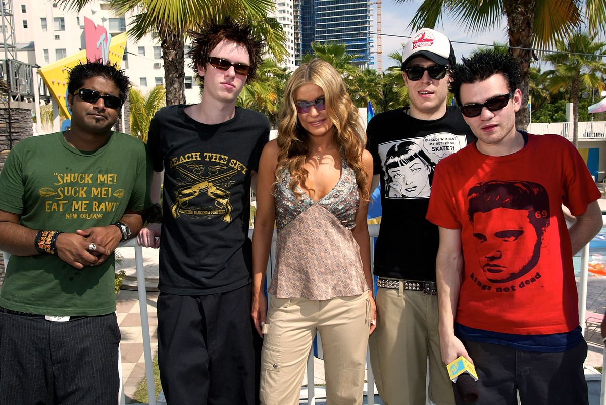Carmen Electra and the band Sum 41 at MTV Spring Break 2003