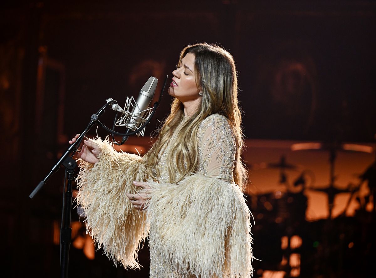 Clarkson’s remarks add fresh momentum to ongoing conversations about cross-cultural collaborations in global pop music